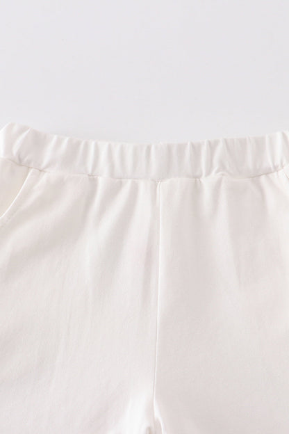 Cream basic ruffle shorts